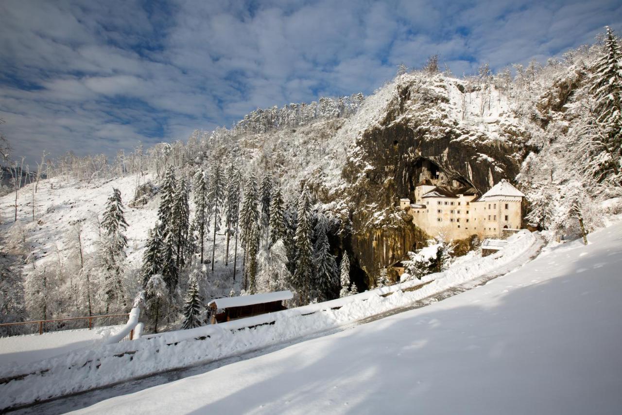 Hotel Cave Jama 4*